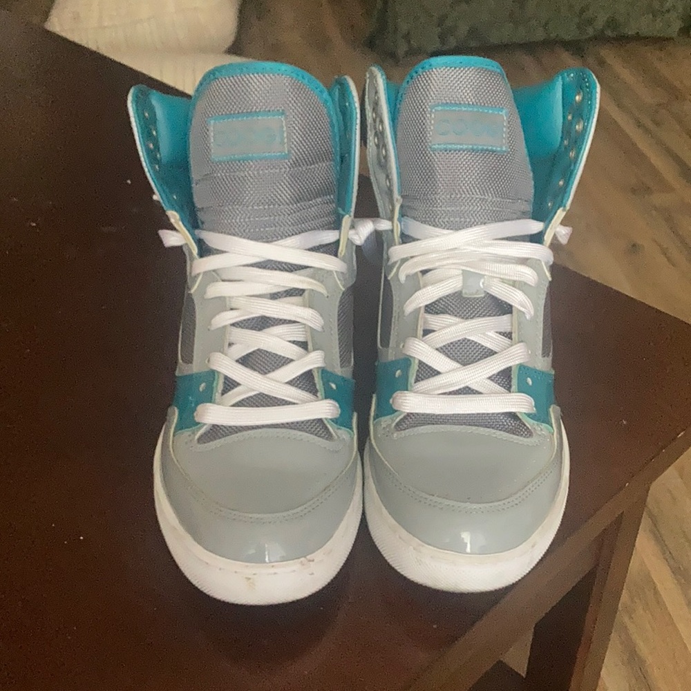 COOGI Sneakers